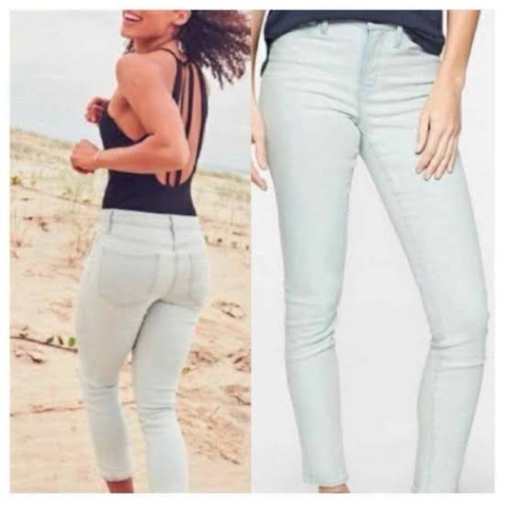 Athleta Sculptek Skinny Crop Jean Glacier Wash